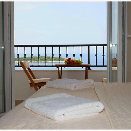 Apartmani Makelja Primosten Ngoại thất bức ảnh