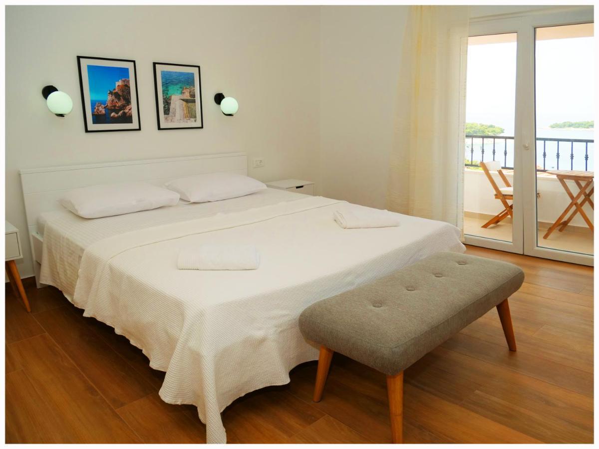 Apartmani Makelja Primosten Ngoại thất bức ảnh
