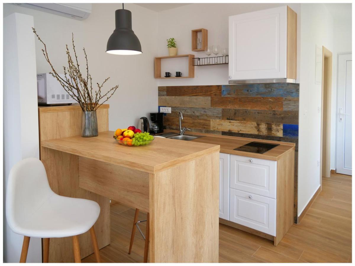 Apartmani Makelja Primosten Ngoại thất bức ảnh