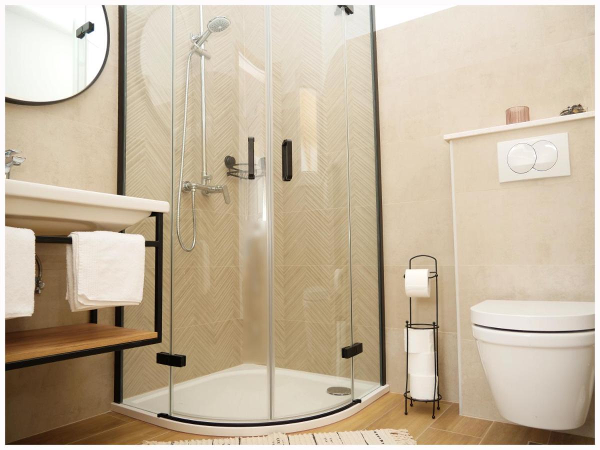 Apartmani Makelja Primosten Ngoại thất bức ảnh