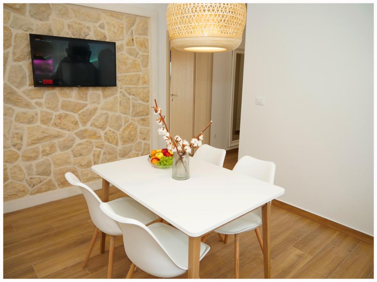 Apartmani Makelja Primosten Ngoại thất bức ảnh