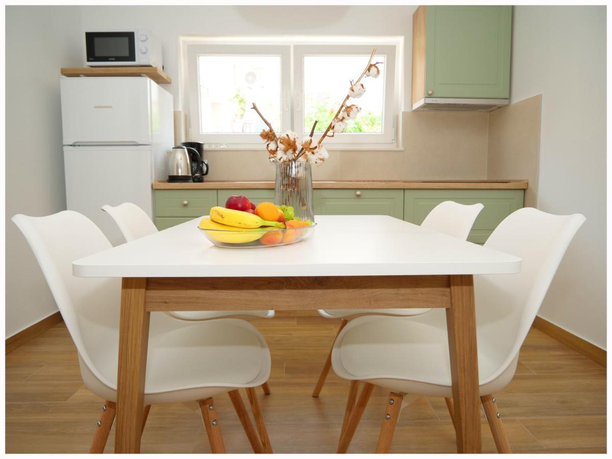 Apartmani Makelja Primosten Ngoại thất bức ảnh